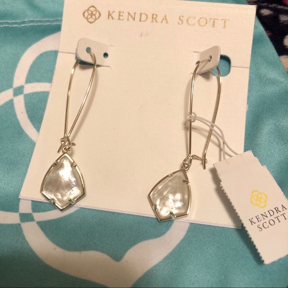 Kendra Scott Jewelry - Kendra Scott Carinne Gold Mother of Pearl Earrings